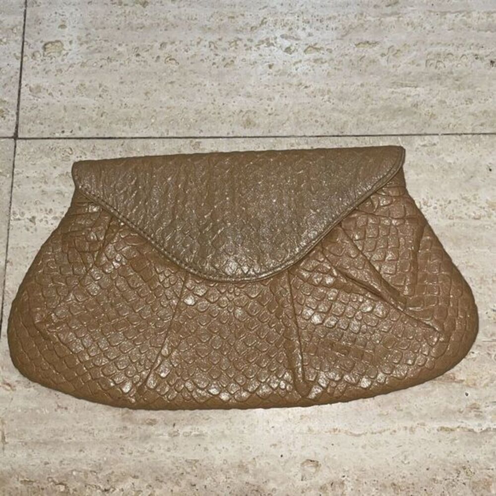 LAUREN MERKIN NYC GOLD‎ EMBOSSED SNAKESKIN  FAUX LEATHER SMALL CLUTCH BAG